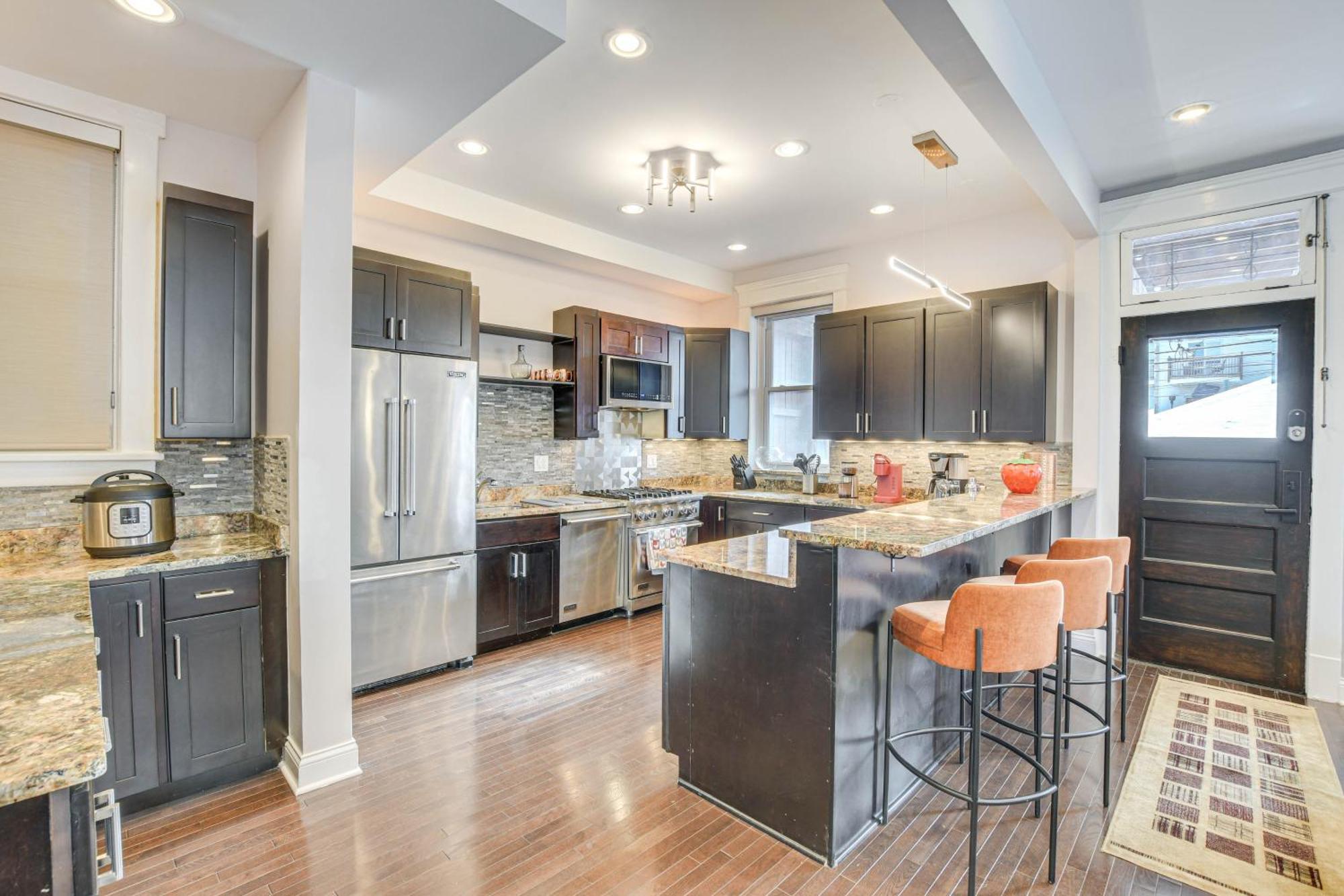 Spacious Condo With Deck About 3 Mi To Downtown Chicago! Εξωτερικό φωτογραφία
